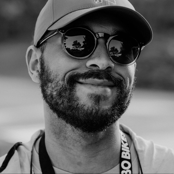 Meet your Posher, Tyler - Picture 1 of 1